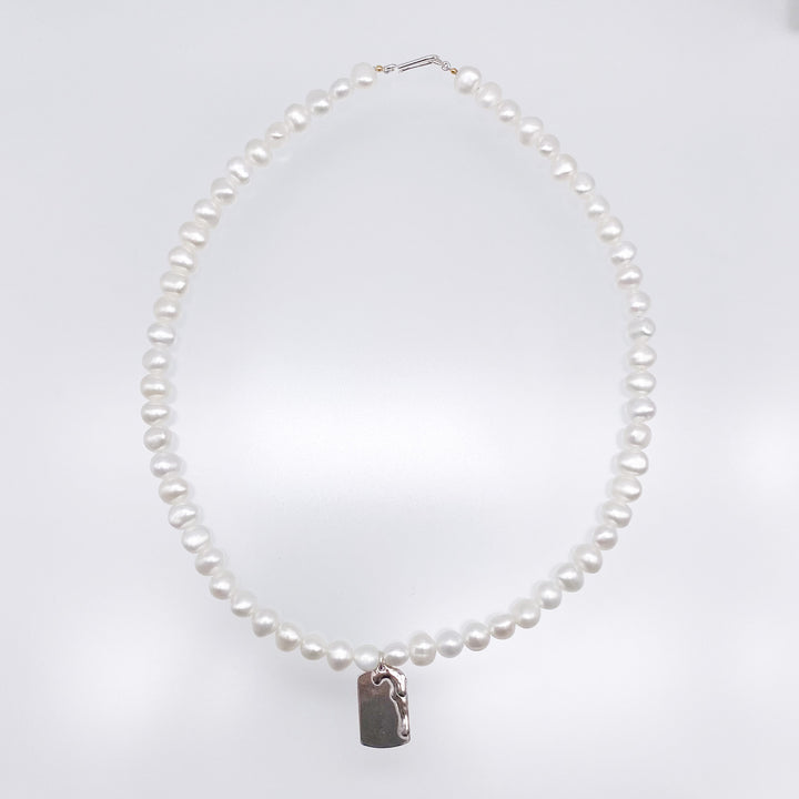UNISEX DOG TAG PEARL NECKLACE