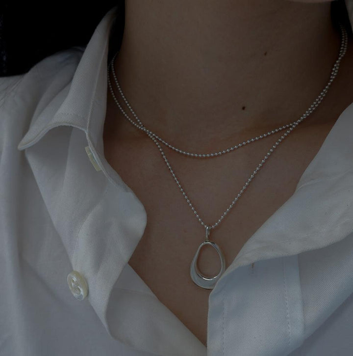 oval S necklace