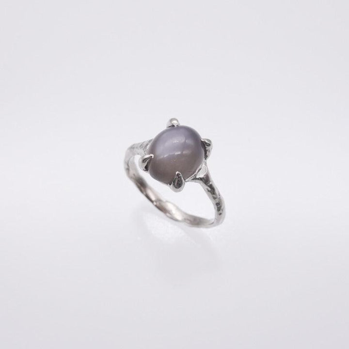 primitive oval stone ring 10x8_gray moon stone