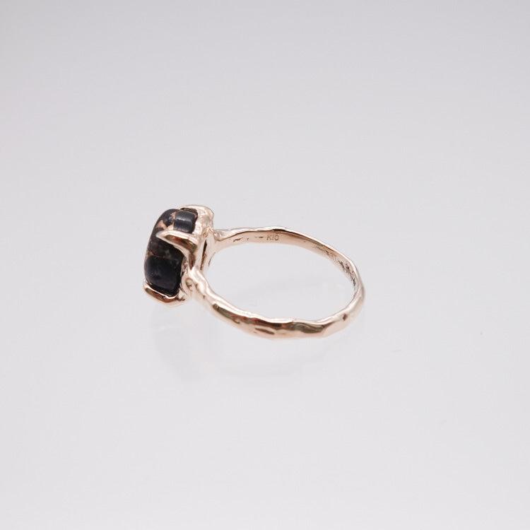 primitive oval stone ring 10x8_copper obsidian