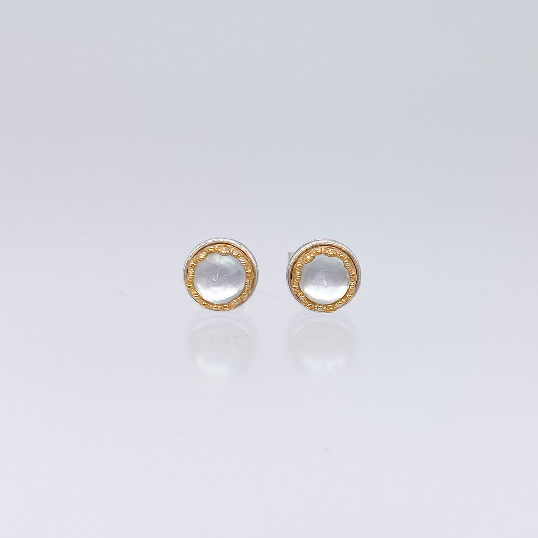 Iris stud earrings in Sterling Silver with Gold plated parts_P1708