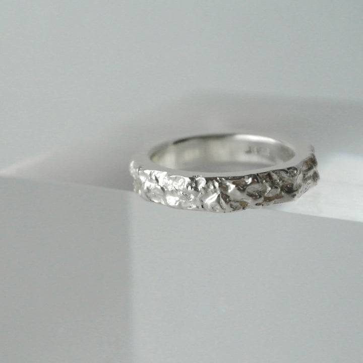 Stone ring 1 -hard- (SILVER)