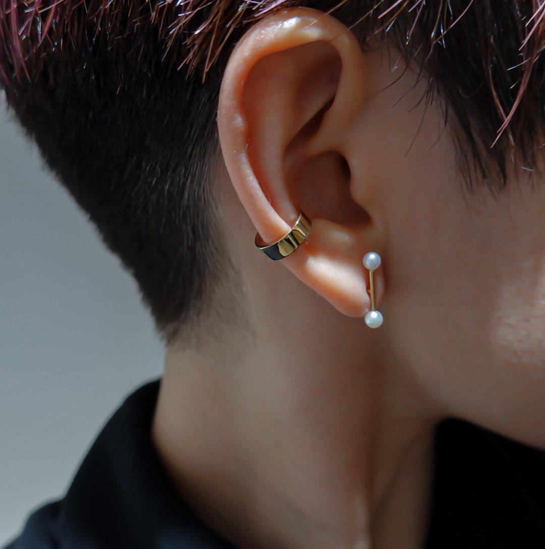 Baby Pearl Bar Studs-pierced earring-POPPY FINCH-unigem