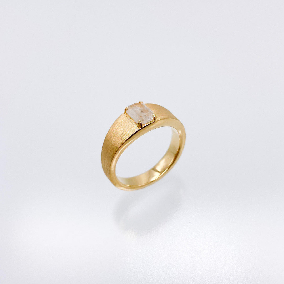 SHAPE OF WATER_timeless ring II-ring-SOUHAIT-Gold-#13-ivory-unigem