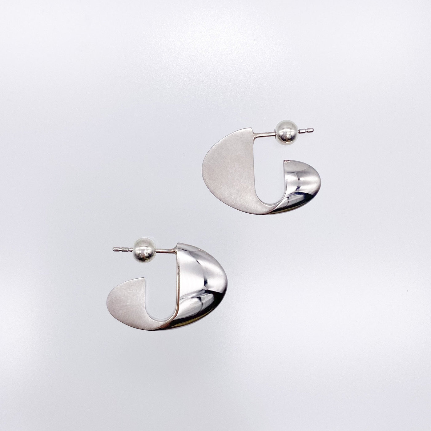 duoctria kifuku Oval Small Earrings | imperialspabrescia.it